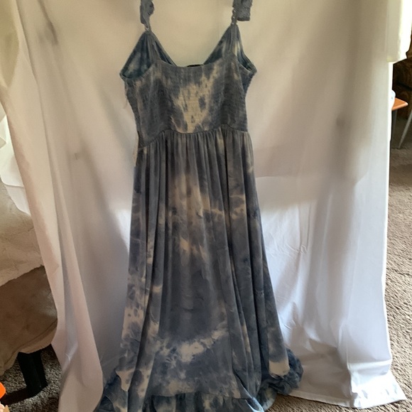 Vine and valley blue tie dye long maxi dress. Sleeveless. Size XL - Picture 8 of 13